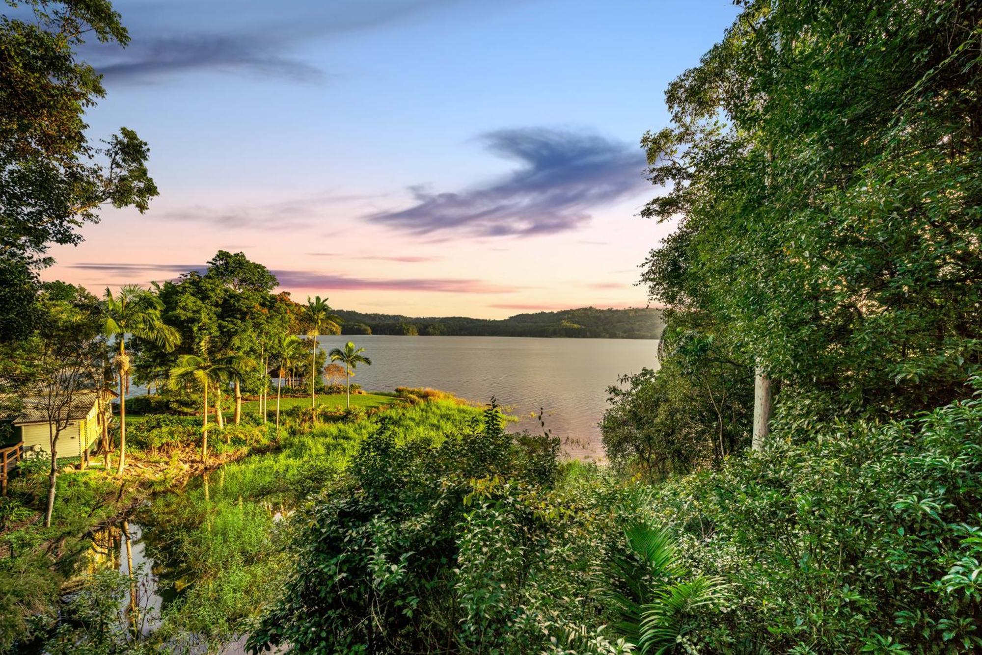 Secrets On The Lake Montville Exterior foto